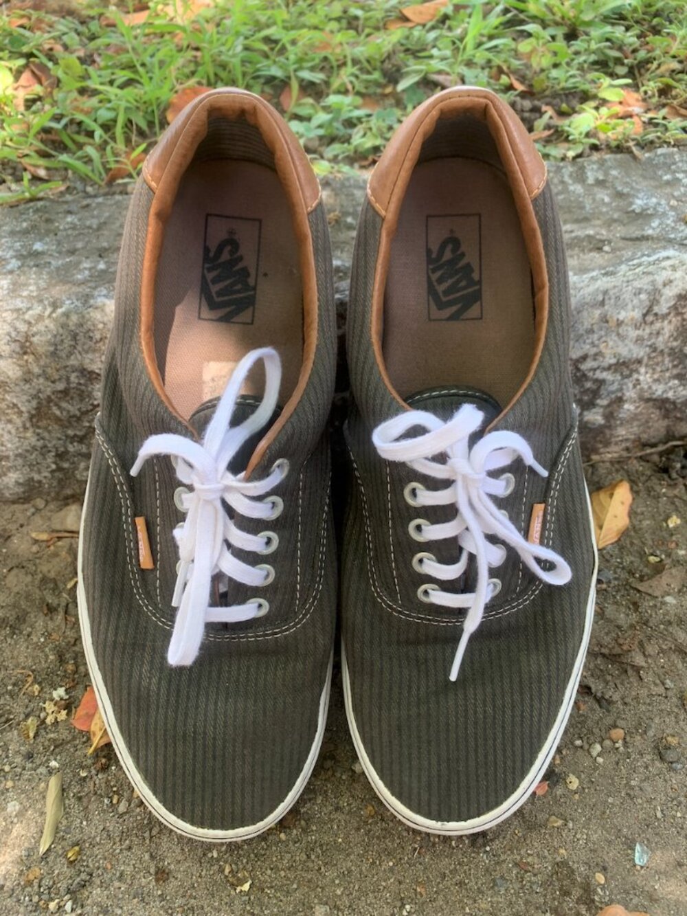 Vans Green Corduroy Canvas Skate Sneakers Classic Style- Olive - Picture 2 of 4